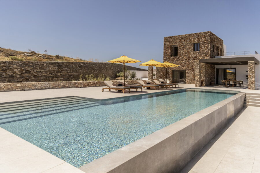 The Villas at Parilio_Aurelia Villa Outdoor Area_2880x1920