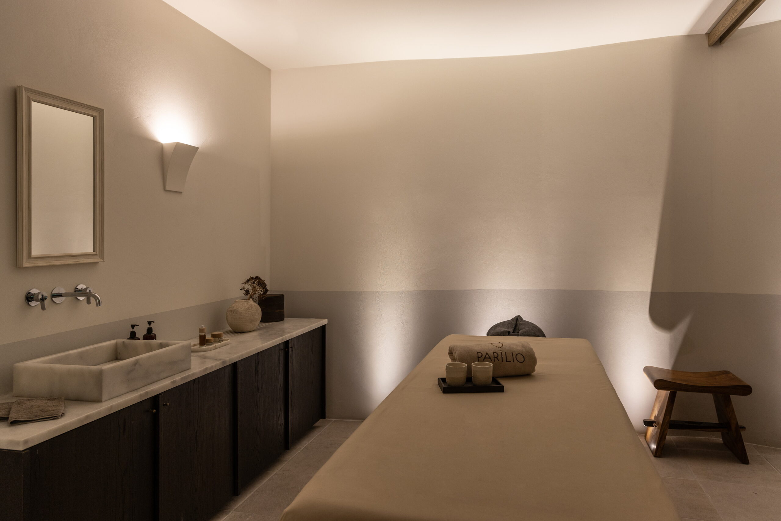 Parilio luxury hotel Paros